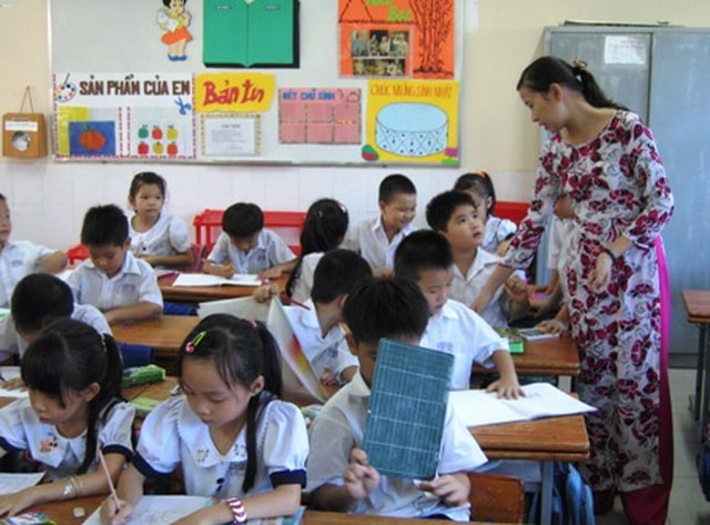 Chế độ chính sách về lương và phụ cấp, trong đó có cả phụ cấp thâm niên mà giáo viên đang được hưởng hiện nay vẫn được giữ nguyên cho đến khi thực hiện chính sách tiền lương mới theo Nghị quyết số 27