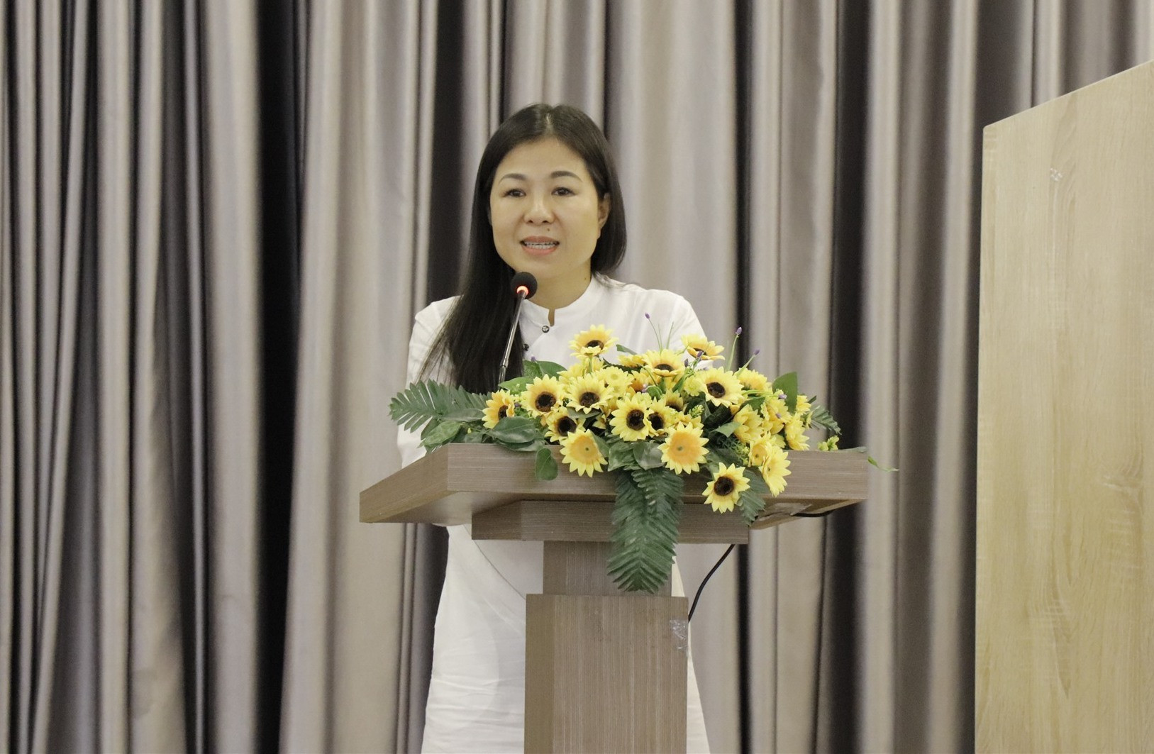 Bà Lê Thị Nam Phương -Chủ tịch HĐQT, Tổng giám đốc Công CP Đầu tư L.I.F.E phát biểu tại Hội thảo. Ảnh NTB