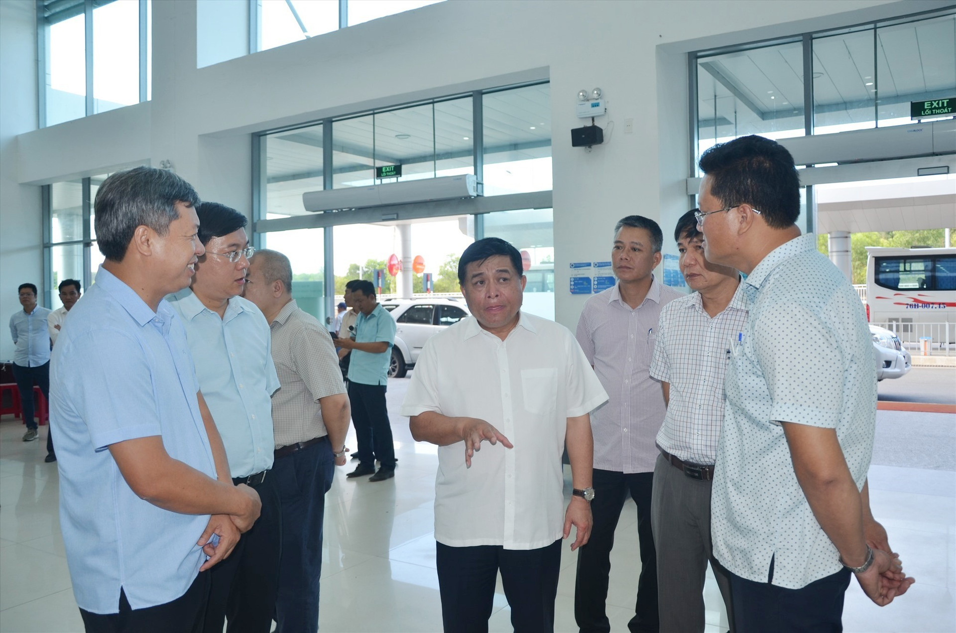 Bộ trưởng Bộ KH&ĐT kiểm tra tại cảng hàng không sân bay Chu Lai