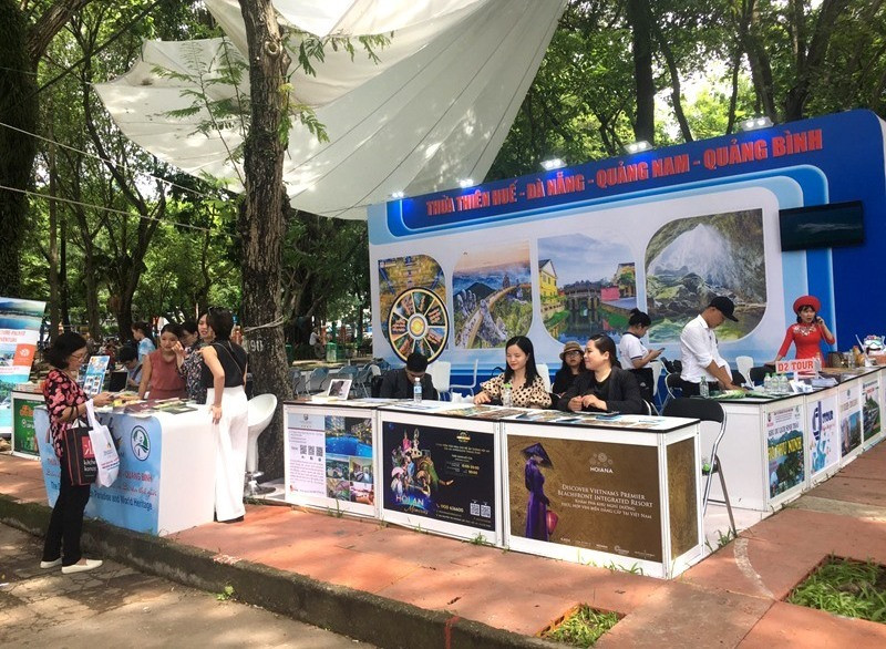Gian hàng chung 3 địa phương tại Ngày hội du lịch thành phố Hồ Chí Minh 2020