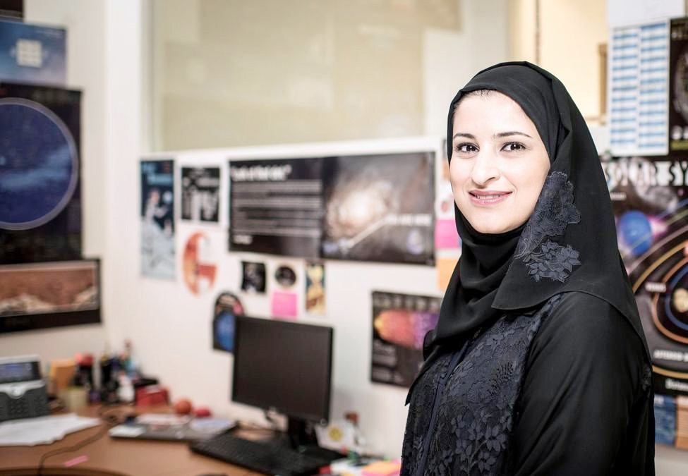 Sarah al-Amiri- nữ Bộ trưởng xinh đẹp, trẻ tuổi và tài năng của UAE. Ảnh: TELLERREPORT