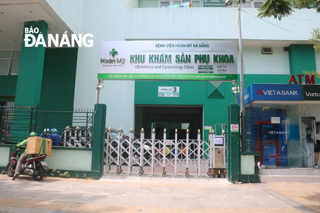 Bệnh viện Hoàn Mỹ Đà Nẵng ngừng tiếp nhận bệnh nhân để tập trung phòng, chống Covid-19. Ảnh: PHAN CHUNG