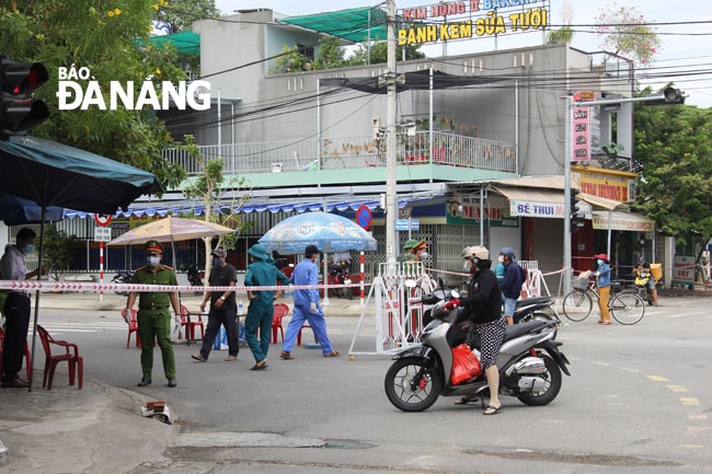 Thôn Lệ Sơn Nam được phong tỏa, cách ly từ 18 giờ ngày 2-8, sau khi ghi nhận 3 ca nhiễm Covid-19 tại đây.