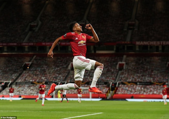 Lingard gỡ hòa cho Man Utd