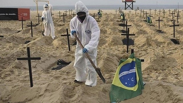 Brazil đứng ở vị trí thứ 2 về những con số thống kê dịch Covid-19. Ảnh: KT