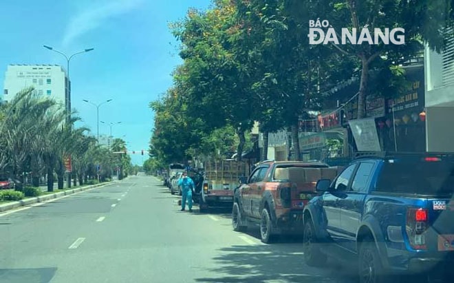 Hàng hóa được tập kết. chuẩn bị xuất bến đến các điểm phòng, chống Covid-19