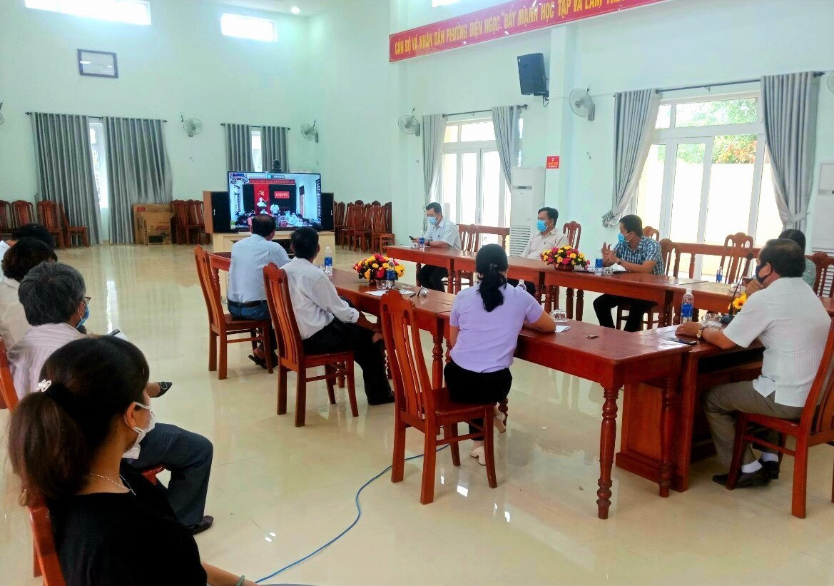 Điện Bàn phối hợp với Viettel Quảng Nam xây dựng hệ thống hội nghị truyền hình trực tuyến từ thị xã đến 20 điểm cầu xã, phường, thị trấn. Ảnh: CTV