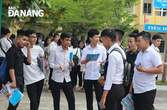 Thí sinh Đà Nẵng tham gia kỳ thi tốt nghiệp THPT quốc gia năm 2019. Ảnh: NGỌC PHÚ