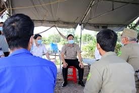 Quang Nam leaders and local people in Dien Ban town In Dien Ban town