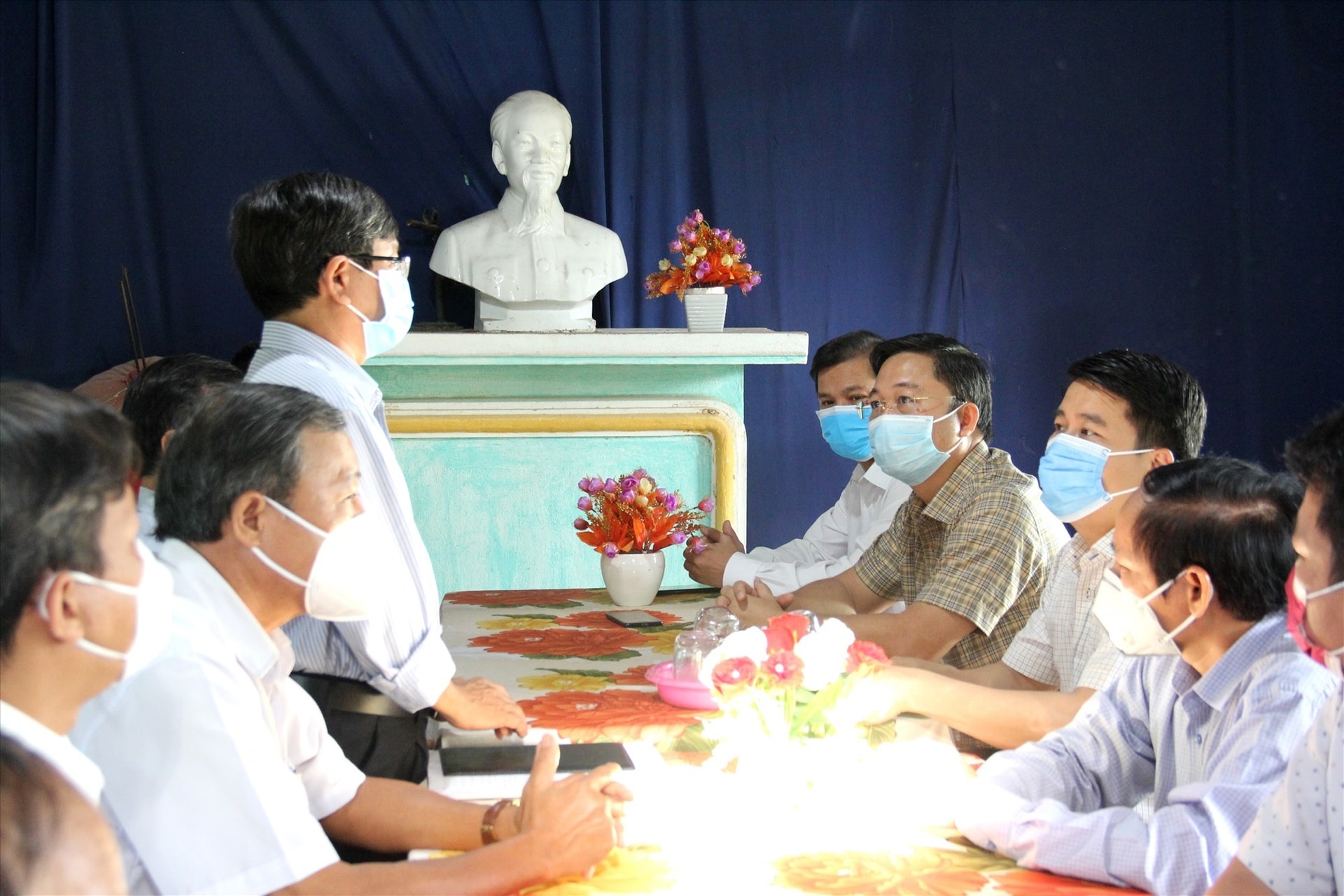 Quang Nam leaders in Dai Loc district