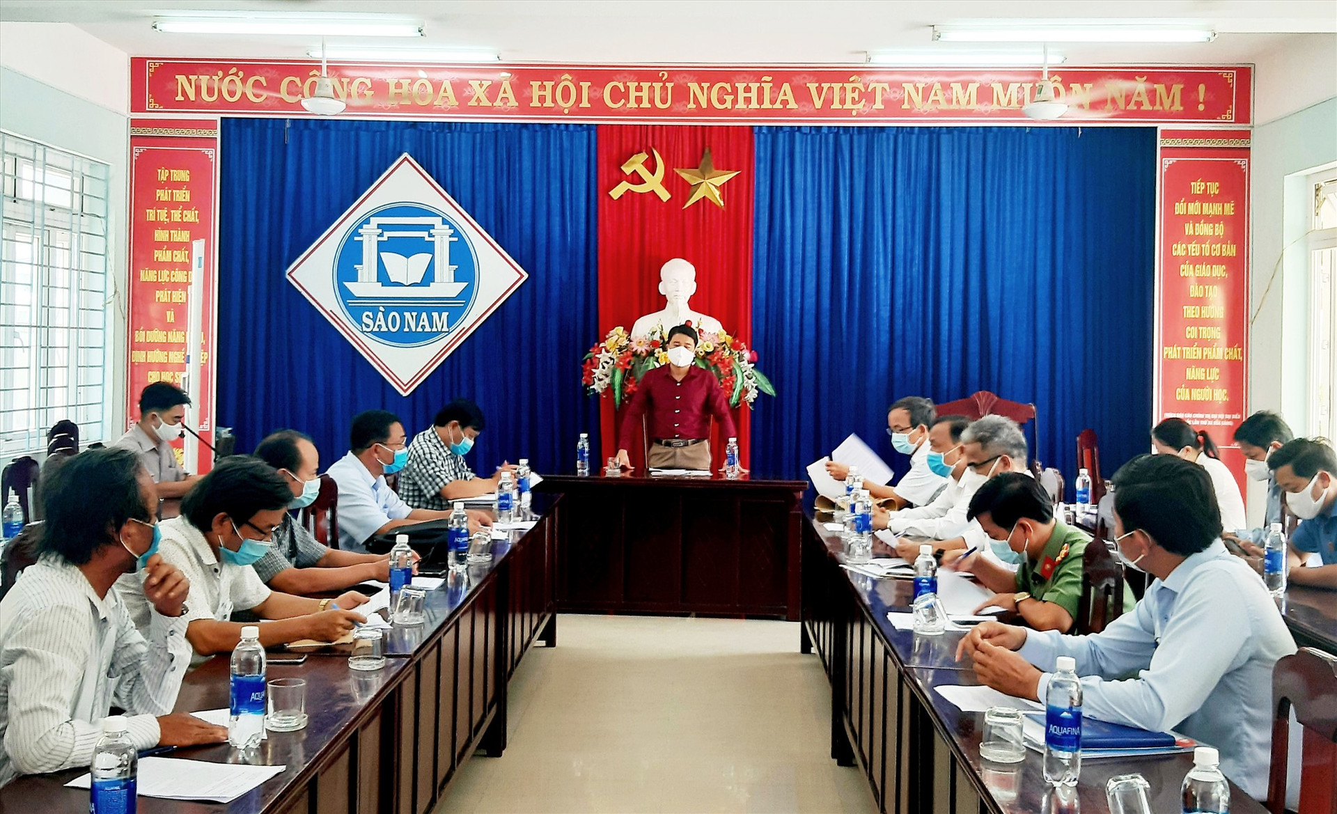 Phó Chủ tịch UBND tỉnh Trần Văn Tân phát biểu chỉ đạo tại cuộc làm việc với lãnh đạo huyện Duy Xuyên vào chiều nay 1.9
