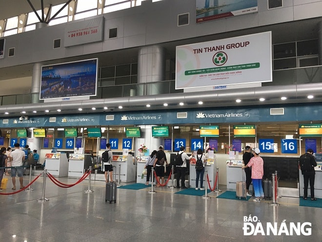Ga đi quốc nội tại Sân bay Quốc tế Đà Nẵng chiều 9-9 không có quá nhiều người đi. Ảnh: NGUYỄN LỄ