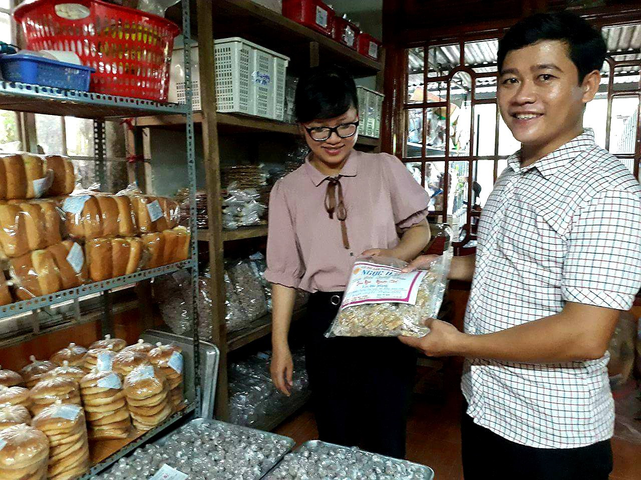 Kẹo đậu phụng của cơ sở sản xuất - kinh doanh Đặng Ngọc Hải (Quế An, Quế Sơn) được UBND tỉnh công nhận sản phẩm đạt chuẩn OCOP 3 sao cấp tỉnh năm 2019. Ảnh: N.S