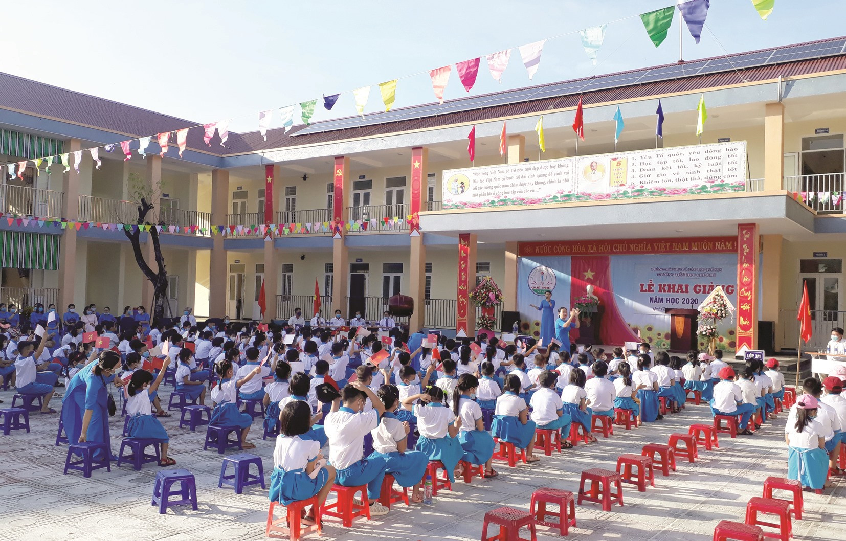 Trường Tiểu học Quế Phú (Quế Sơn) vừa được đầu tư xây mới kiên cố, khang trang. Ảnh: T.P