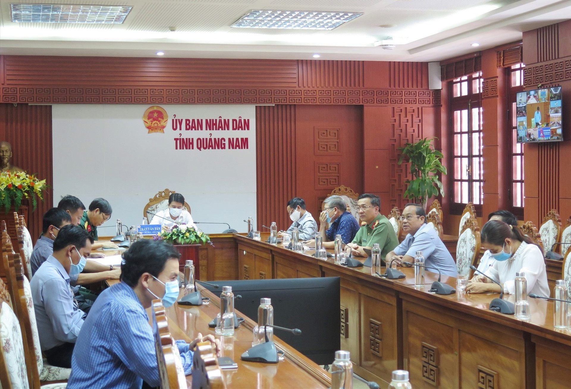 Quang Nam taking part in the meeting