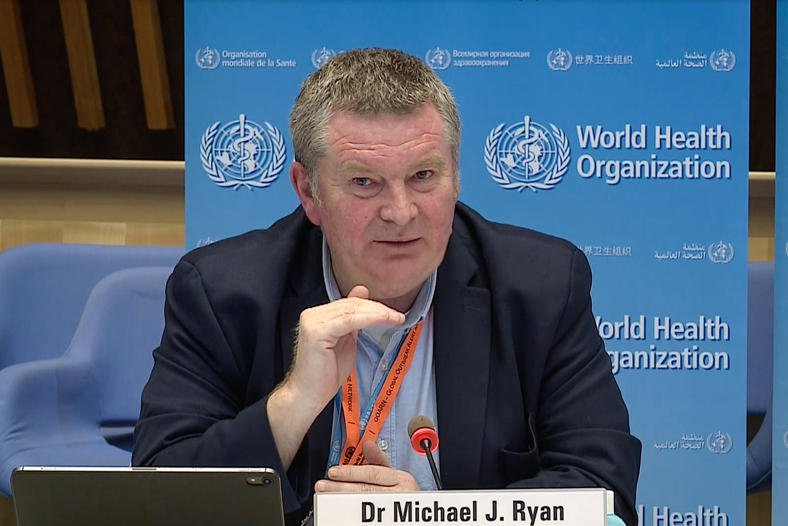 Bác sĩ Mike Ryan, người đứng đầu chương trình khẩn cấp của WHO tại một cuộc họp báo vể vi rút corona. Ảnh: AFP