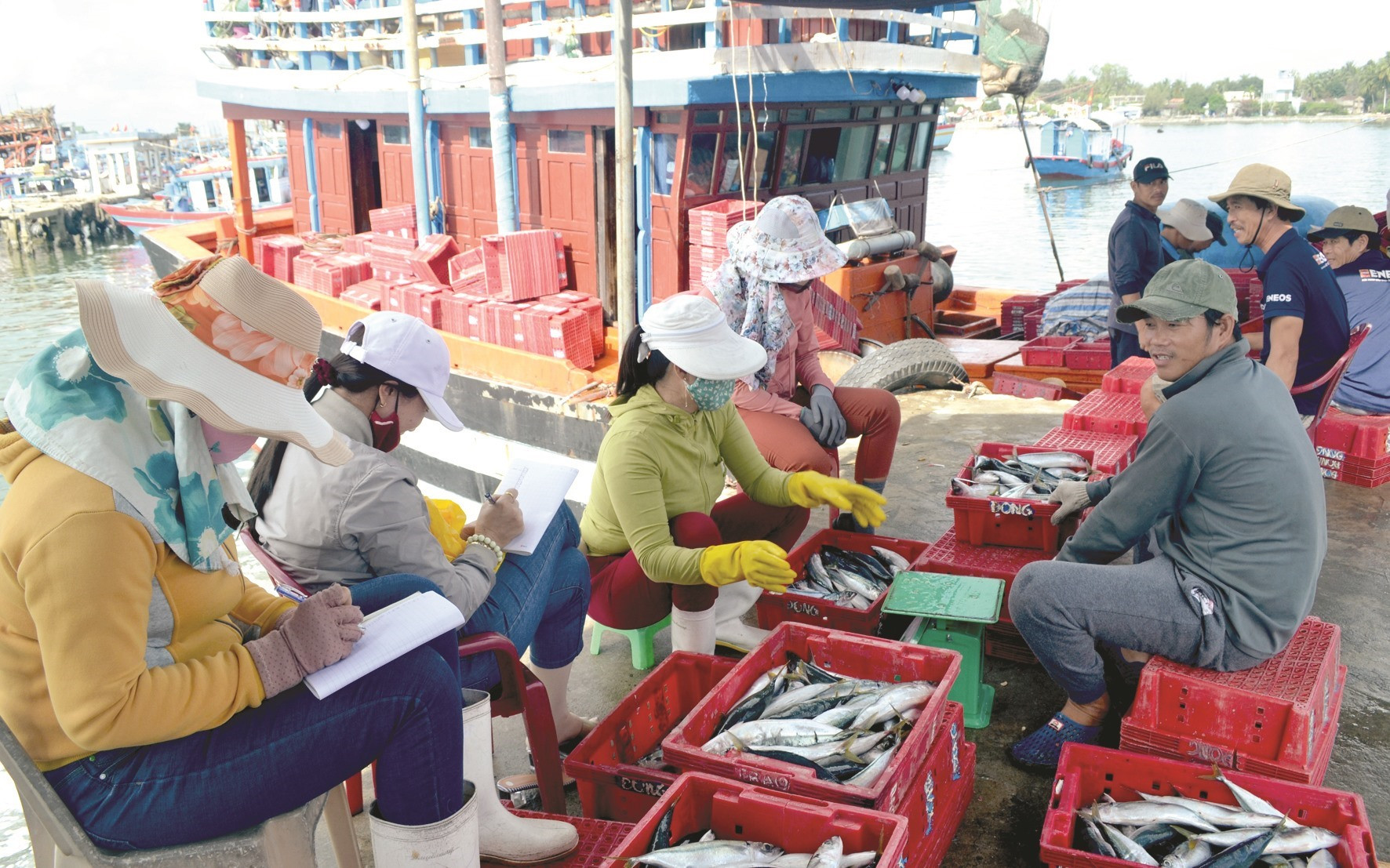 An employee in a garment company in Quang Nam