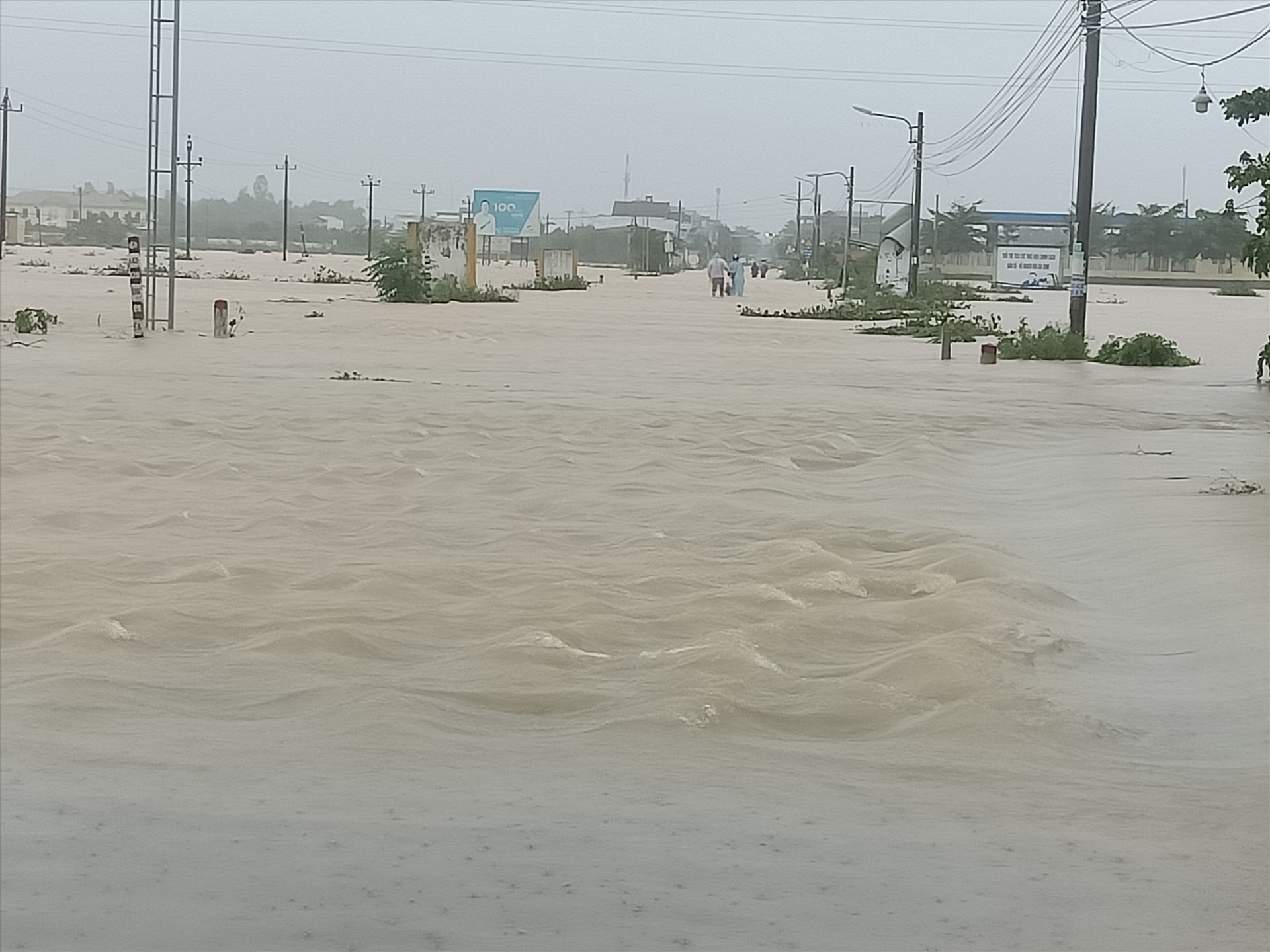 Hundreds of houses in Quang Nam province have been flooded.
