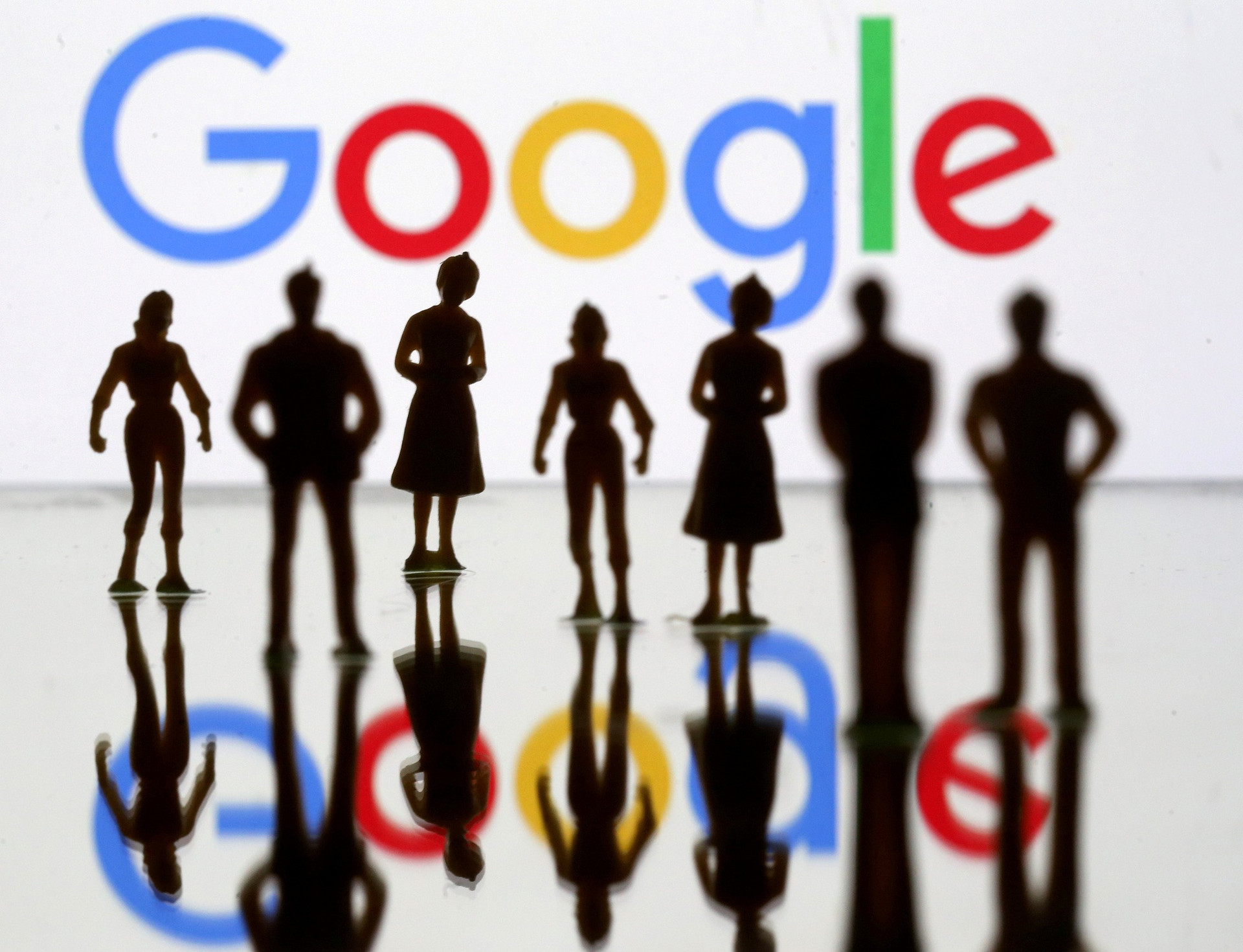 Google bị cáo buộc chi hàng tỉ USD để giữ vị thế độc quyền - Ảnh: REUTERS