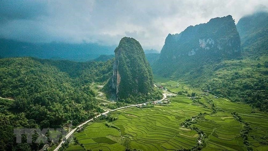 Non nuoc Cao Bang UNESCO global geopark is located in the Northern and Eastern districts of Cao Bang Province in Northeast Viet Nam. It was recognised in 2018.