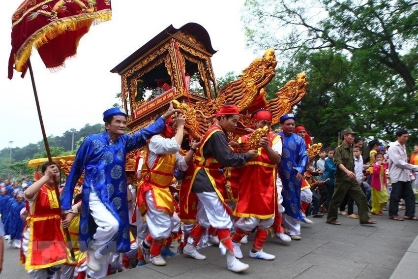 Worship of Hung kings in Phu Tho became a UNESCO intangible cultural heritage of humanity in 2012.