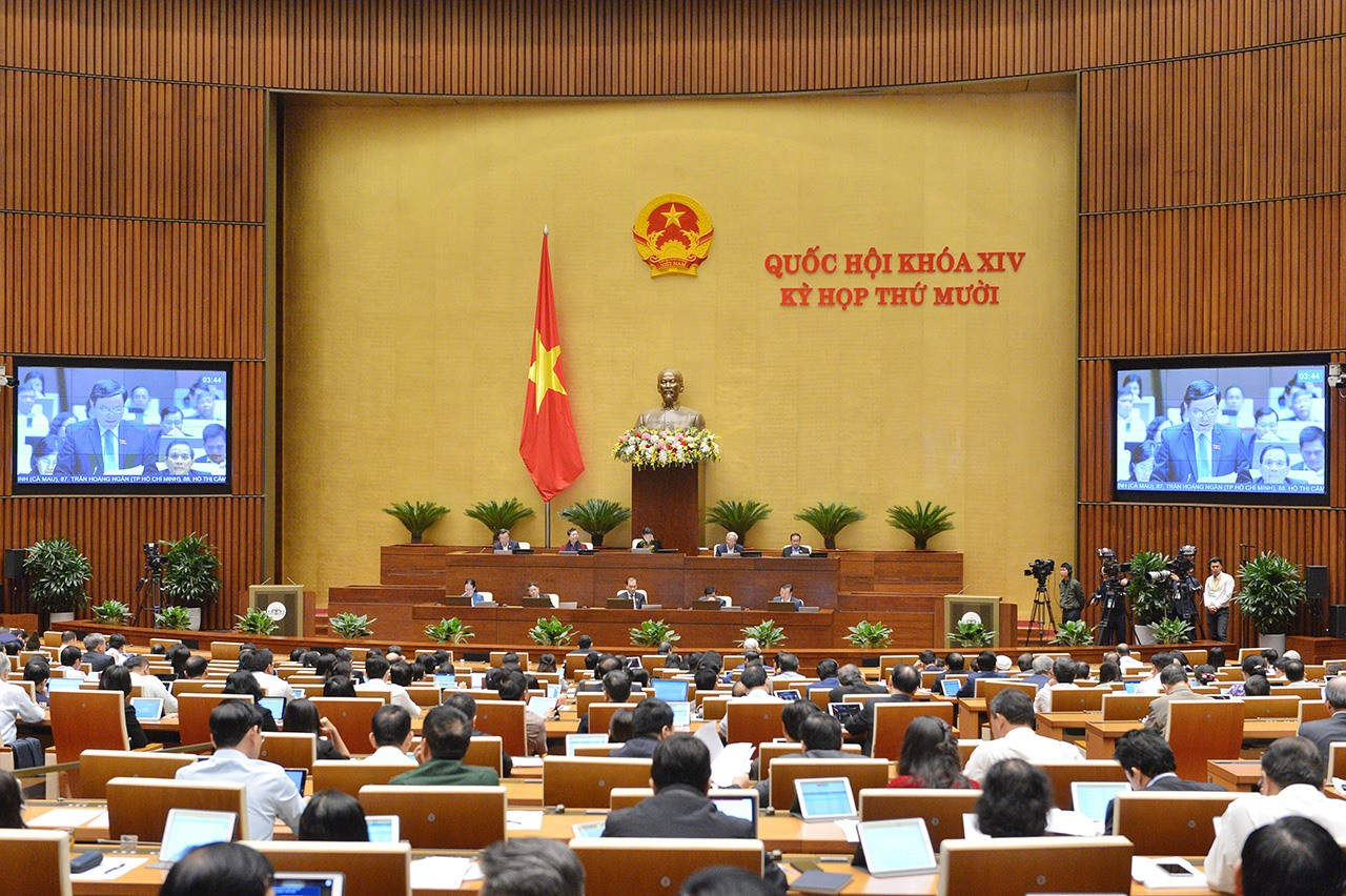 Toàn cảnh phiên thảo luận toàn thể của Quốc hội sáng ngày 3.11. Ảnh: quochoi.vn
