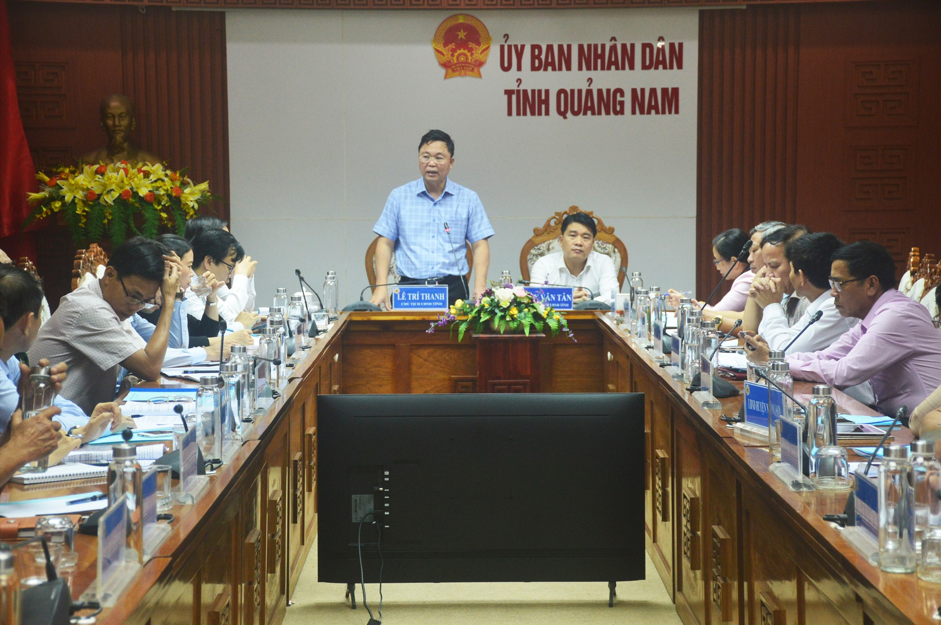 Chủ tịch UBND tỉnh Lê Trí Thanh phát biểu tại buổi làm việc. Ảnh: Q.T