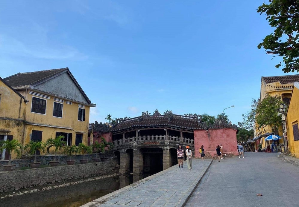 Japanese Bridge (Chua Cau)