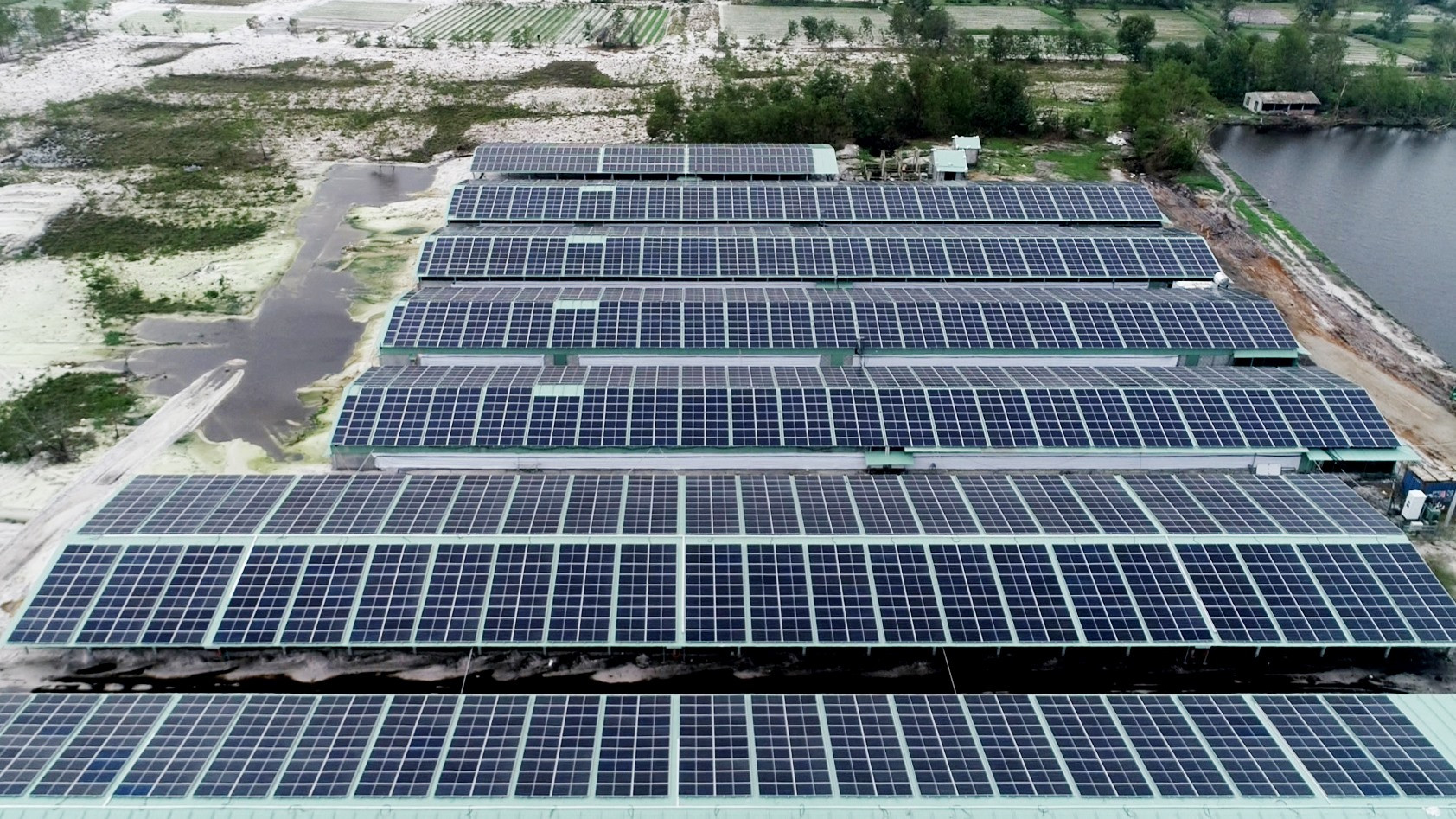Dự án điện năng lượng mặt trời 2,2MWP tại xã Bình Tú, huyện Thăng Bình do Greviso thực hiện lắp đặt.