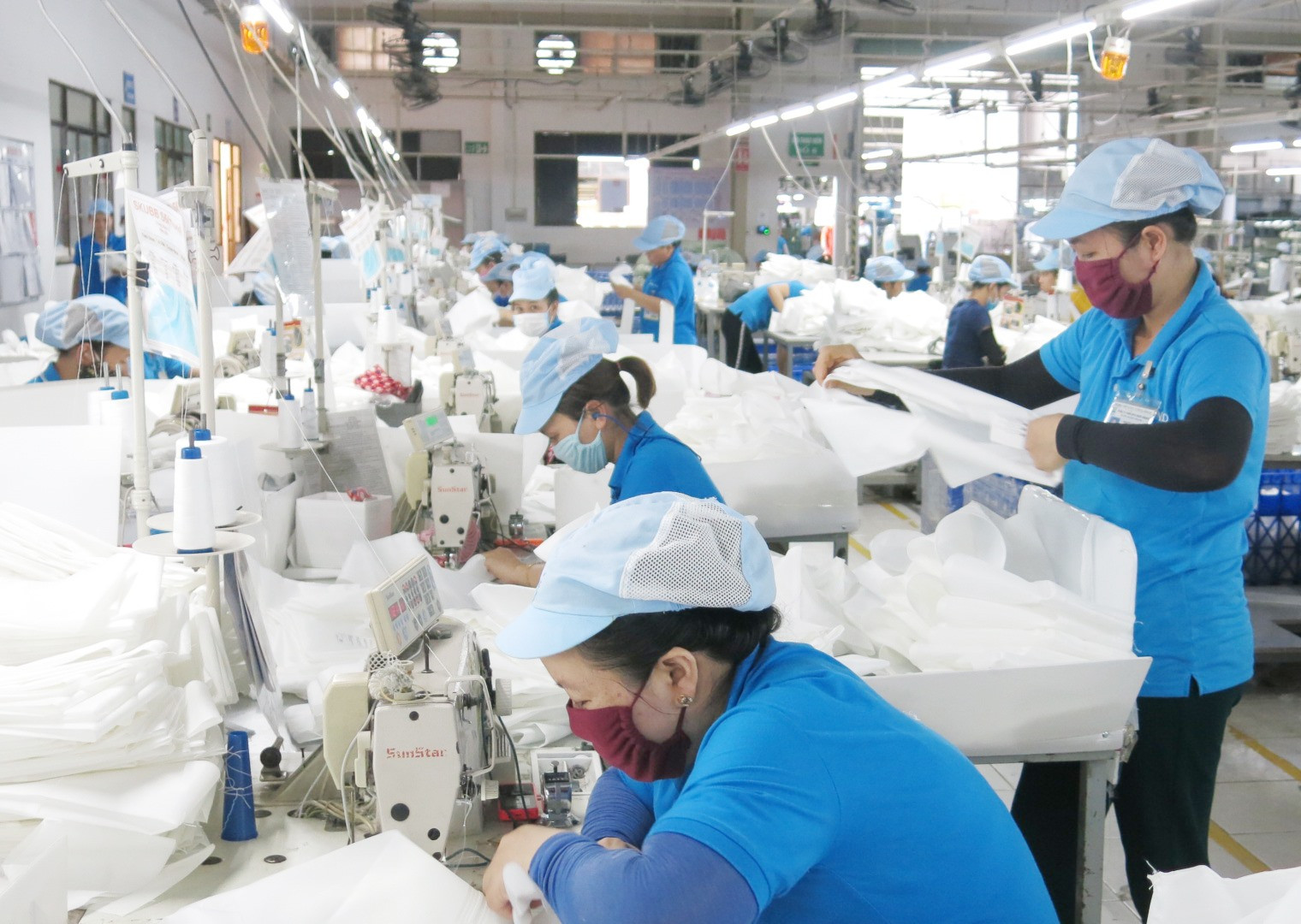 Quan điểm của chính quyền tỉnh Quảng Nam là ưu tiên phát triển sản xuất và khắc phục thiên tai. Ảnh: T.D