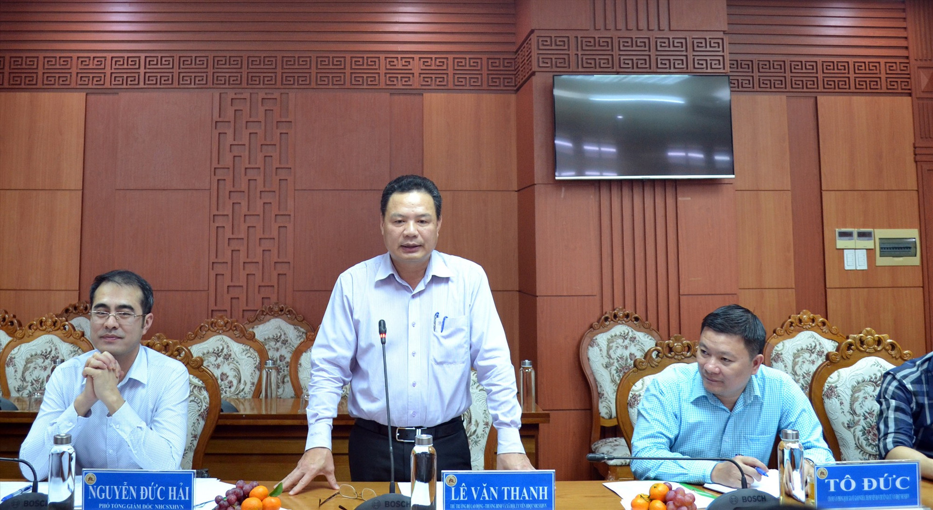 Thứ trưởng Bộ LĐ-TB&XH Lê Văn Thanh phát biểu tại buổi làm việc. Ảnh: VIỆT NGUYỄN