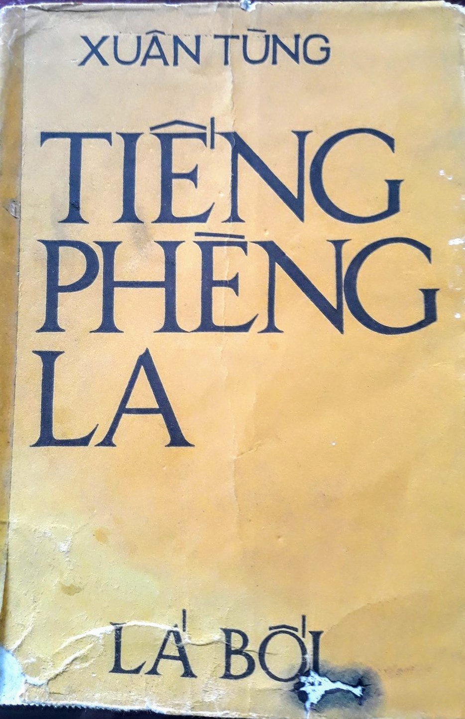 Bìa tập truyện “Tiếng phèng la” in năm 1971. Ảnh: B.A