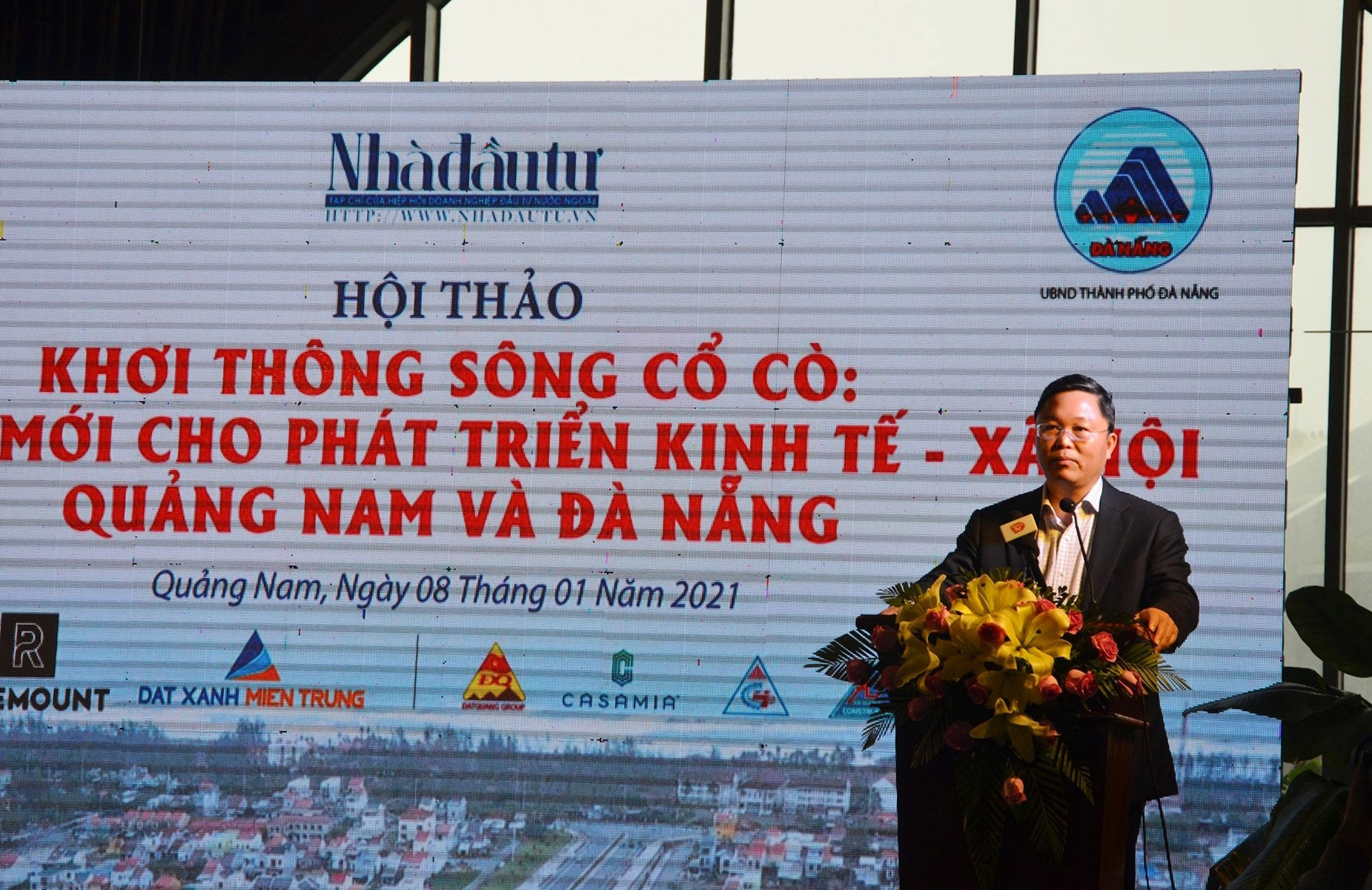 Chủ tịch UBND tỉnh Lê Trí Thanh phát biểu tại cuộc hội thảo. Ảnh: H.P