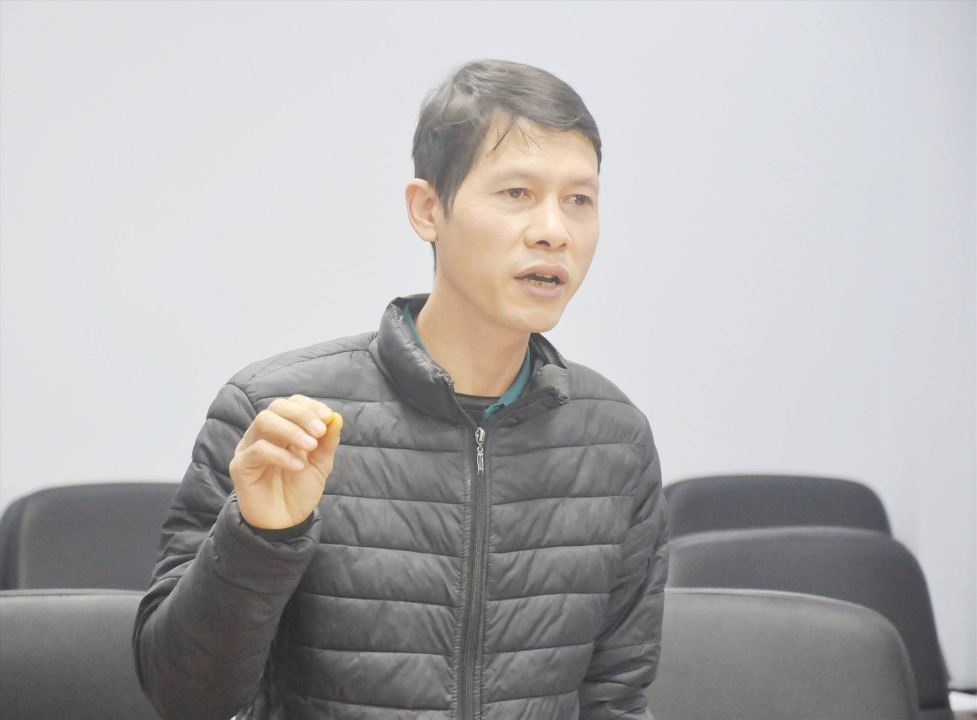 Ông Cao Xuân Nam trình bày kiến nghị tại buổi tiếp dân định kỳ tháng 1.2021 của Thường trực Tỉnh ủy. Ảnh: N.Đ