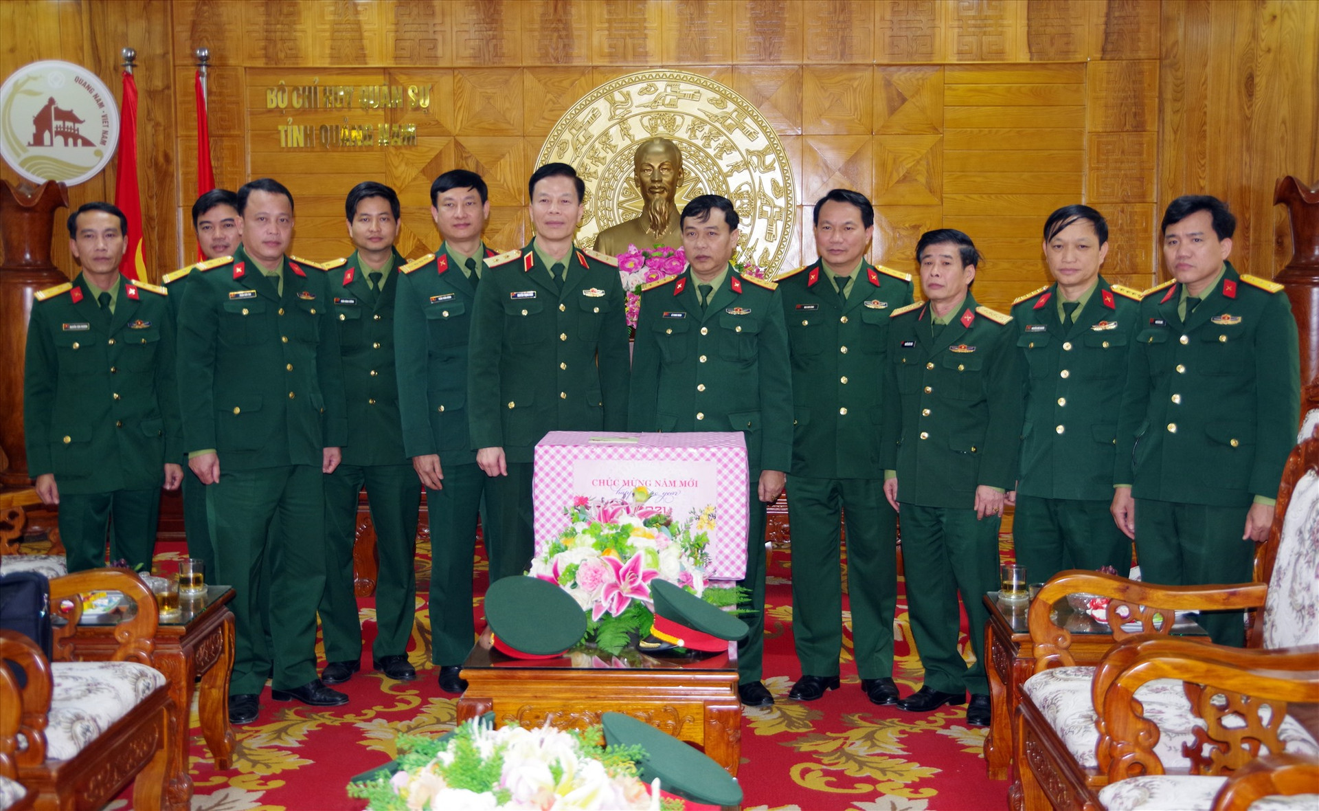 Trung tướng Nguyễn Trọng Bình chúc tết Bộ CHQS tỉnh.