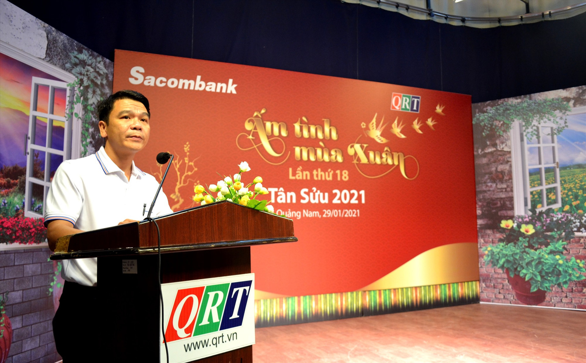 Ông Nguyễn Văn Sâm - Quyền Giám đốc Sacombak chi nhánh Quảng Nam phát biểu tại chương trình “Ấm tình mùa xuân“. Ảnh: Q.VIỆT