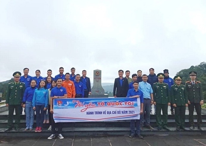 Chi đoàn Điện lực Nam Giang (PC Quảng Nam) với hành trình “Tôi yêu Tổ quốc tôi năm 2021“.