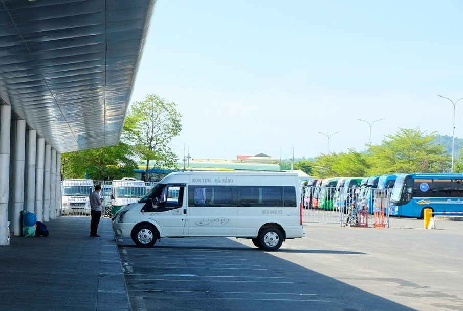 Tết này Bến xe Trung tâm Đà Nẵng sẵn sàng phục vụ nhu cầu đi lại của nhân dân trong suốt 26 ngày. Ảnh Văn Sanh