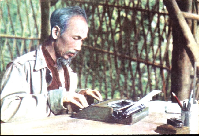 Chủ tịch Hồ Chí Minh (Ảnh tư liệu)