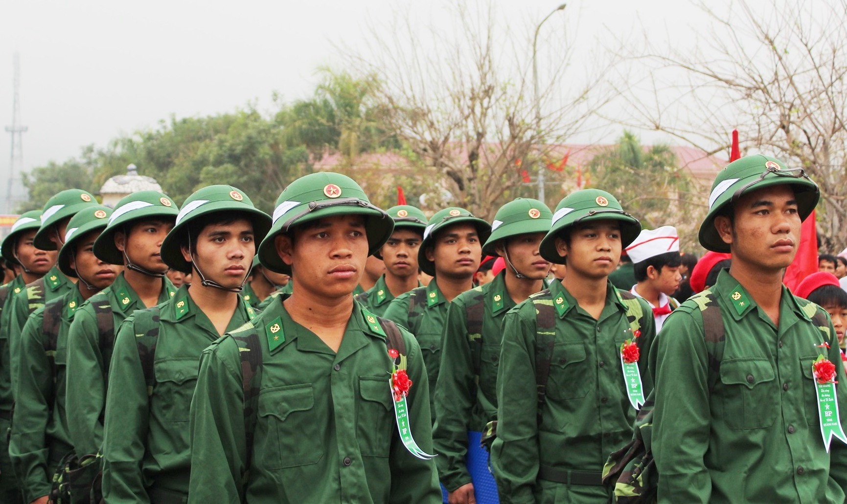 Thanh niên Tây Giang lên đường nhập ngũ trong đợt tuyển quân năm 2020. Ảnh: Đ.H