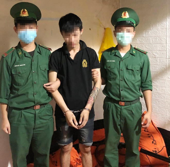 Một đối tượng tàng trữ ma túy trái phép bị lực lượng Bộ đội Biên phòng Đà Nẵng bắt giữ.