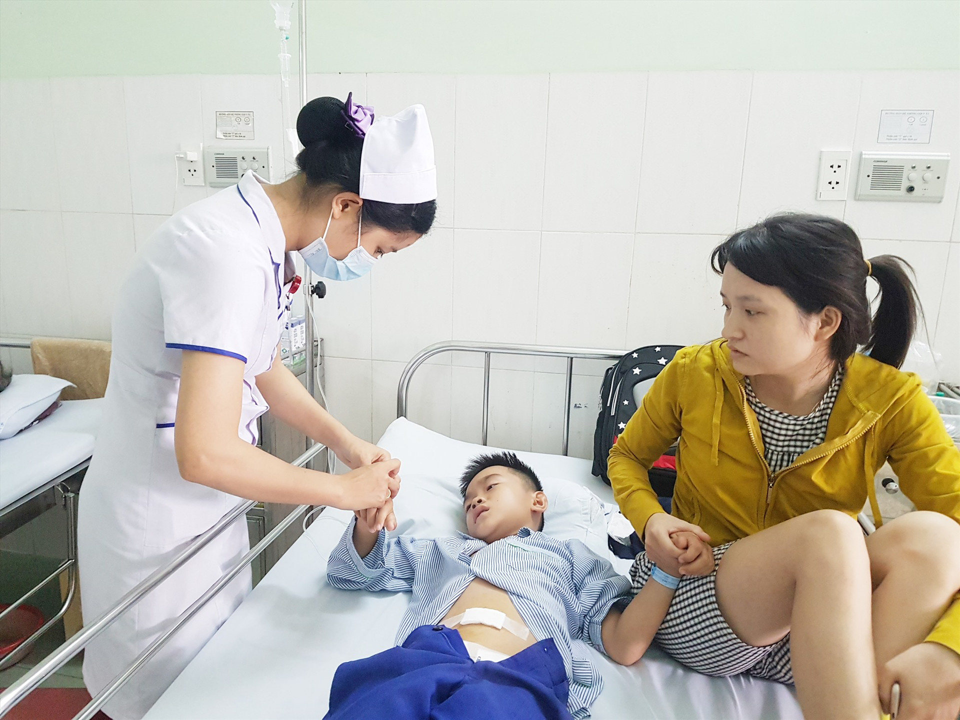 Nhân lực cho các chuyên khoa sâu đang là vấn đề khó khăn với ngành y tế Quảng Nam. Ảnh: L.D