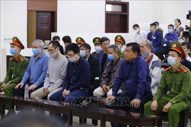 Các bị cáo tại phiên tòa. Ảnh: Doãn Tấn/TTXVN