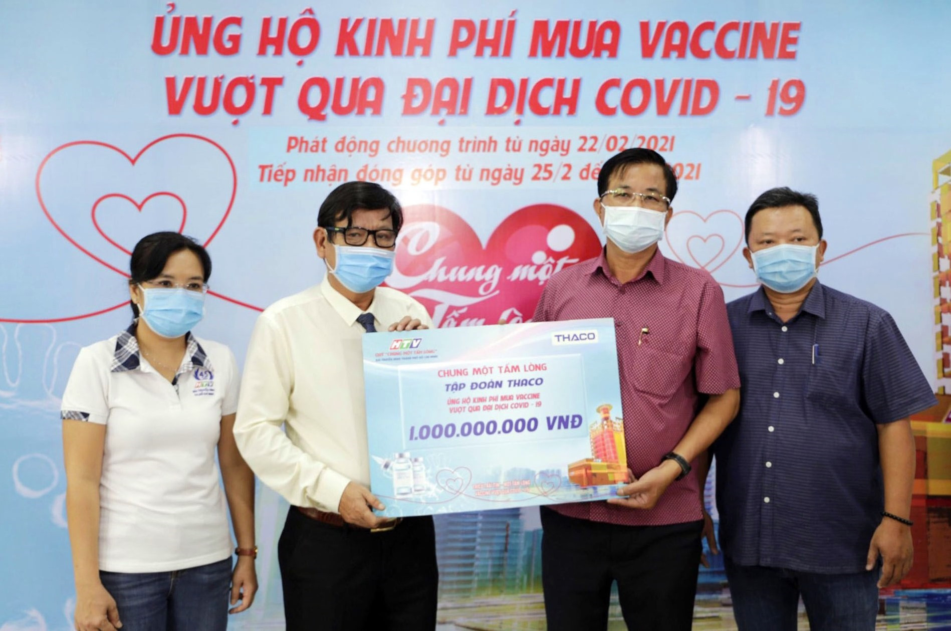 Thaco ủng hộ Quỹ “Chung một tấm lòng” 1 tỷ đồng.