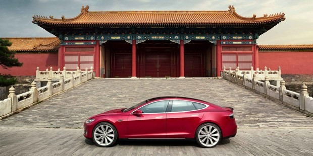 Tất cả xe Tesla bị yêu cầu đậu xe bên ngoài các khu phức hợp quân đội. Ảnh: electrek.co