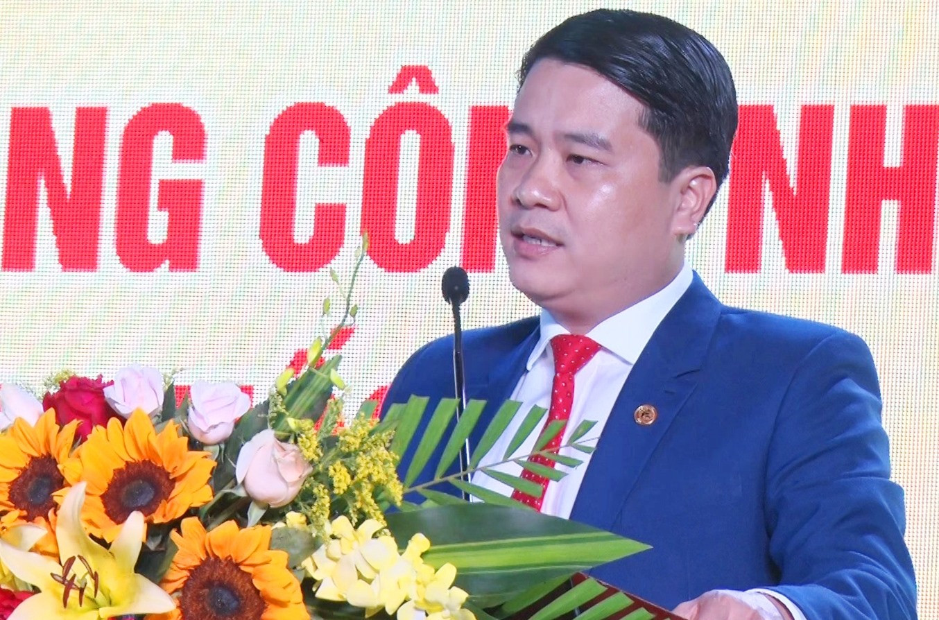 Ông Trần Văn Tân, Phó Chủ tịch UBND tỉnh Quảng Nam phát biểu tại buổi lễ. Ảnh: HÀ LÊ