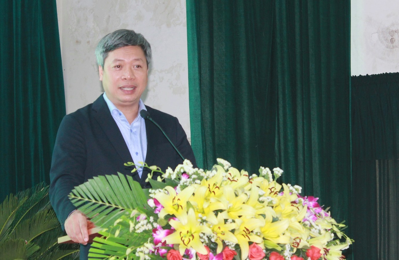 Phó Chủ tịch UBND tỉnh Hồ Quang Bửu phát biểu tại diễn đàn. Ảnh: C.V