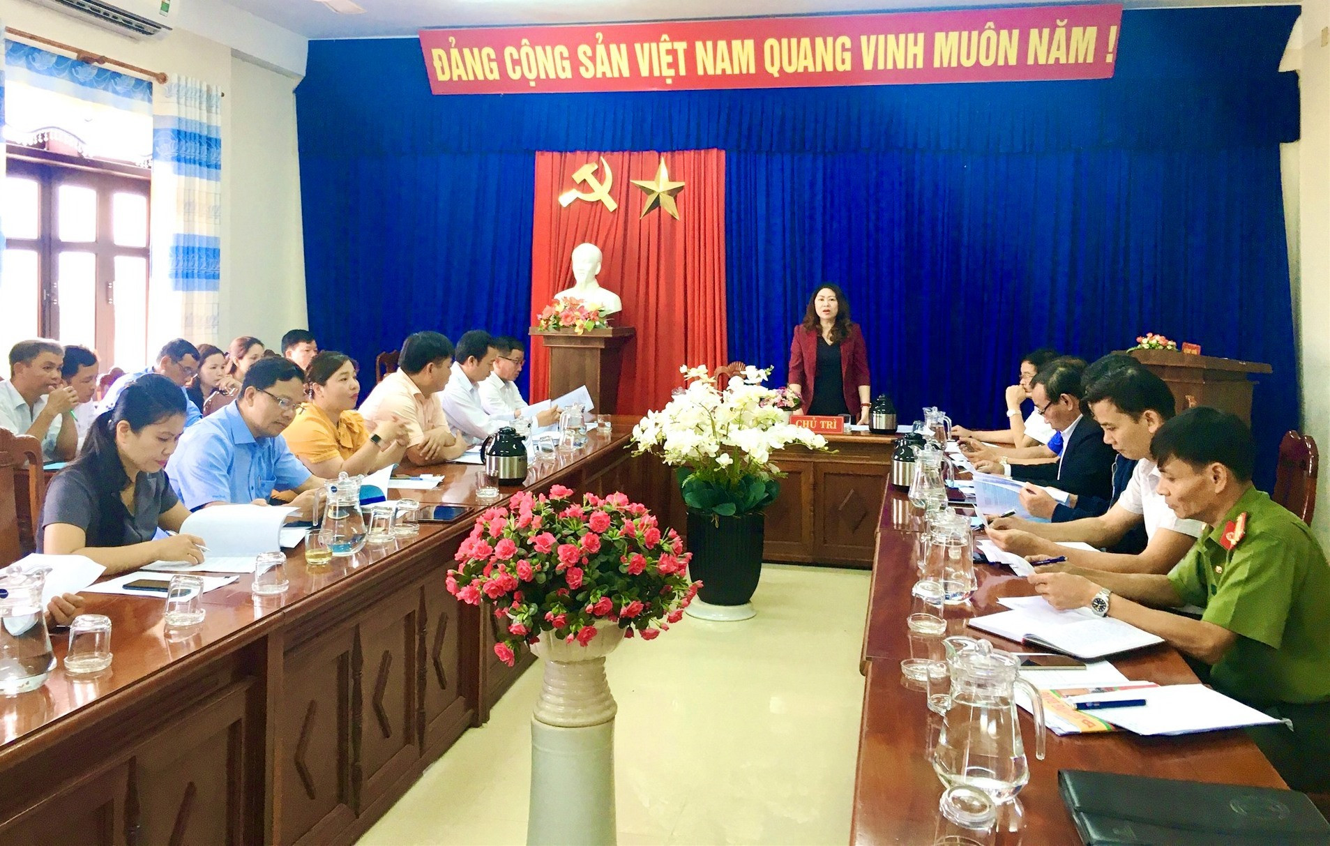 rưởng Ban Tuyên giáo Tỉnh ủy Nguyễn Thị Thu Lan phát biểu tại buổi kiểm tra. Ảnh: TÂM LÊ
