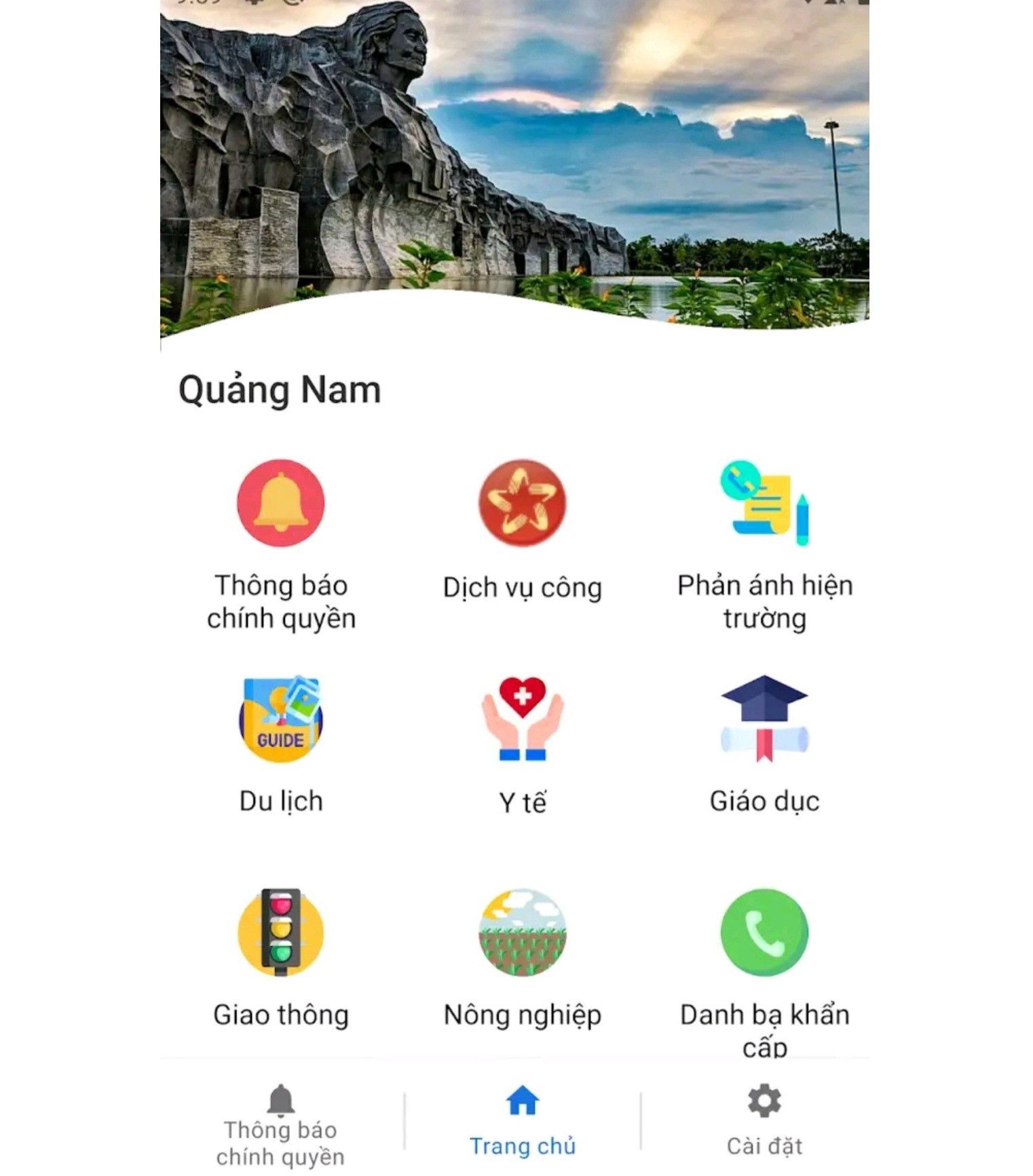 Giao diện sử dụng của app Smart Quang Nam. Ảnh: H.ĐẠO