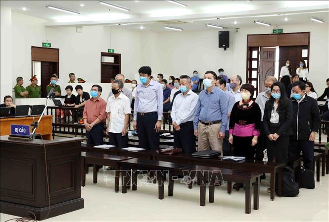 Các bị cáo tại phiên tòa. Ảnh: Phạm Kiên/TTXVN